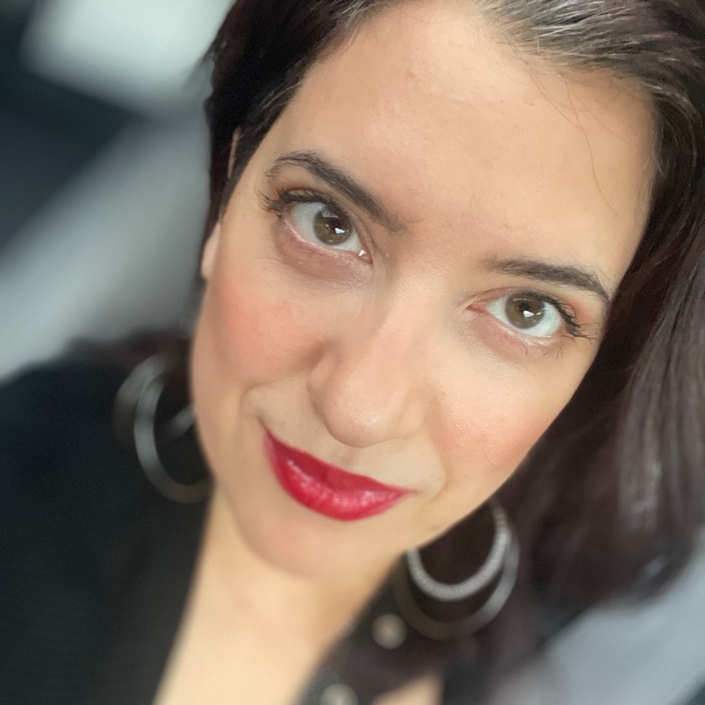 Meet your Posher, Marina